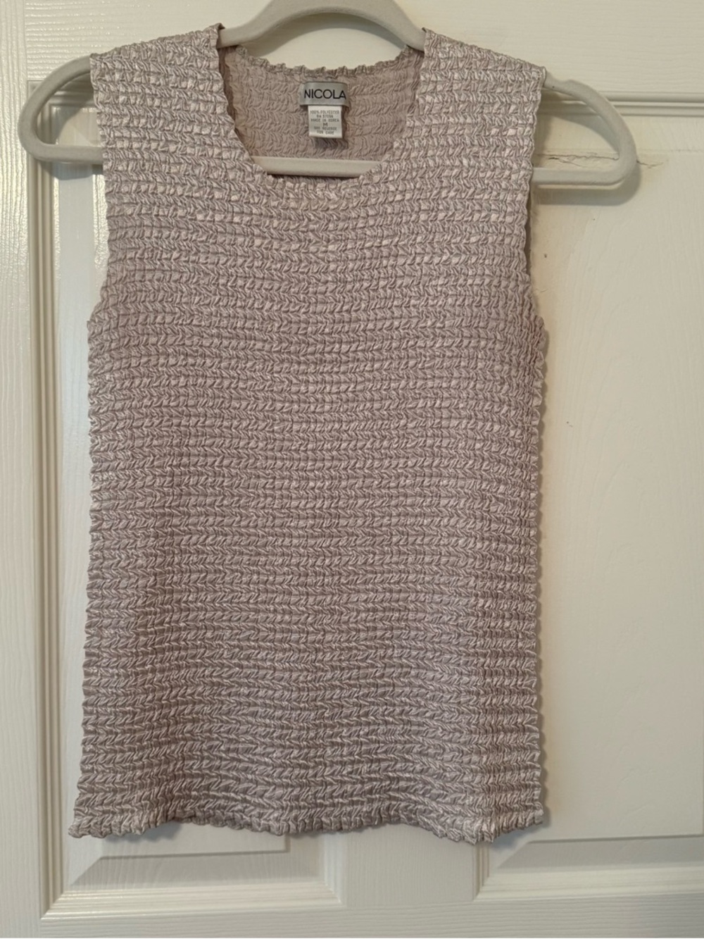 NICOLA beige Crinkle Sleeveless Top timeless old money capsule word robe M